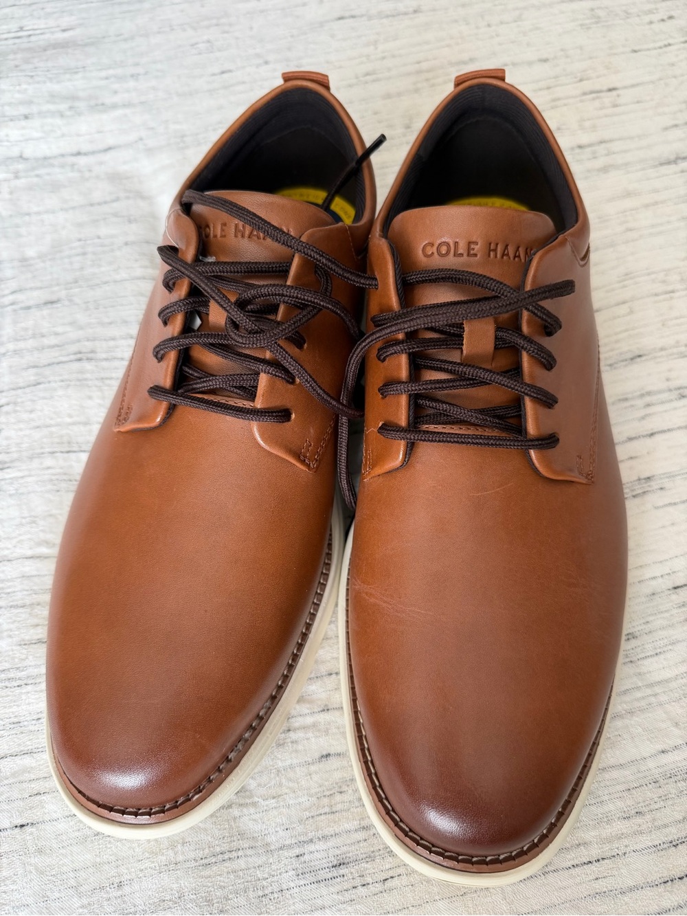 Cole Haan GRAND ULTRA OXFORD size 9.5 color Cognac